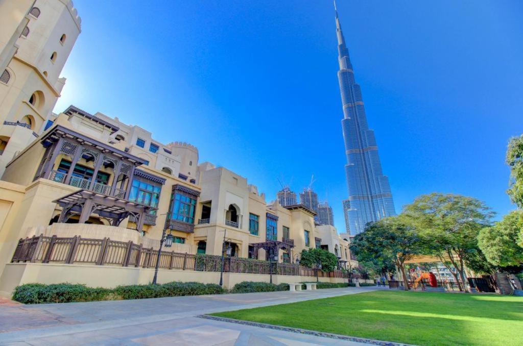 Durrani Homes - Unique Garden Apt At Souk Al Bahar Besides Dubai Mall & Burjkhalifa With Private Jaccuzi Exterior foto